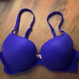 Victoria’s Secret bra size 34D